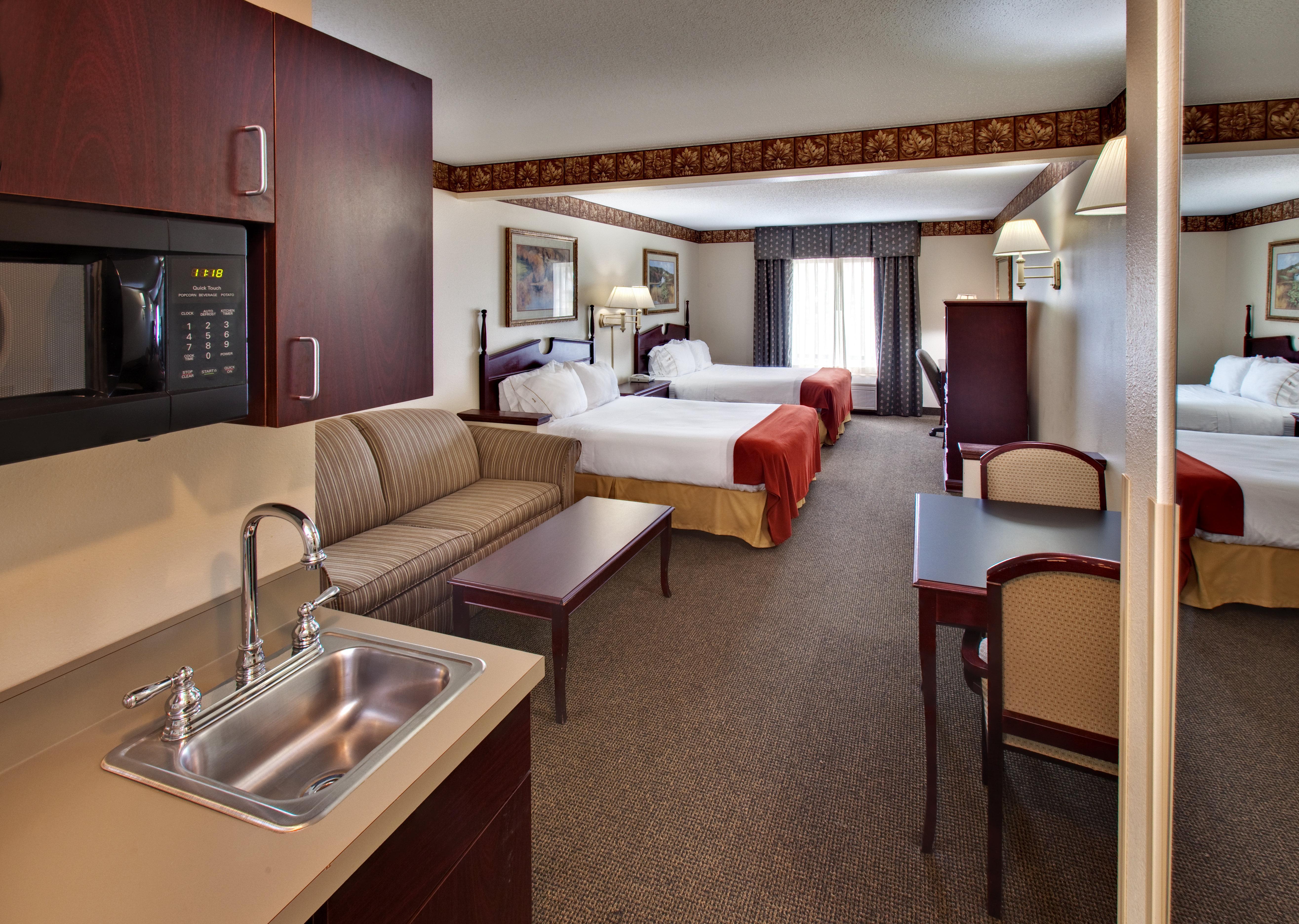 Best Western Watertown Inn & Suites Exterior photo